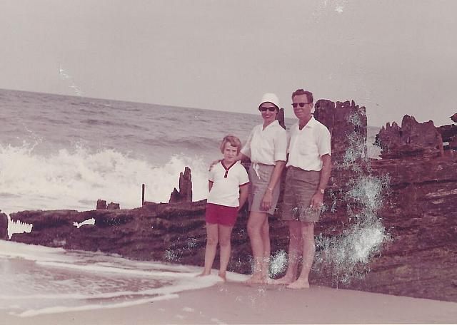 Laura Lois Claude Beach