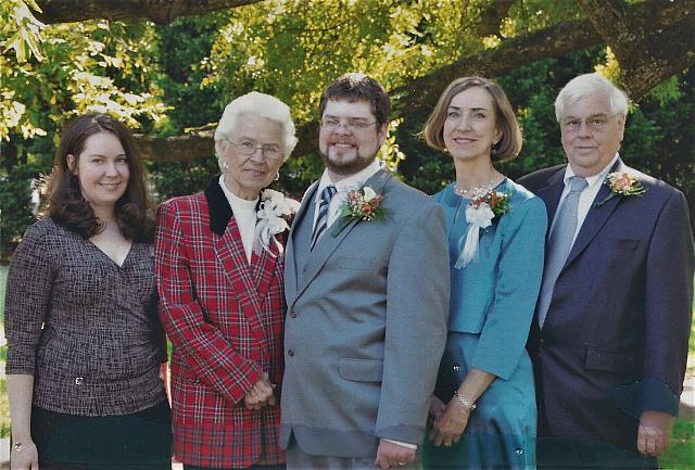 Lois with Rodgers Fam Tyler Wedding