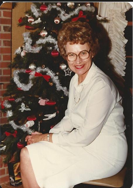 Lois ChristmasTree 1982