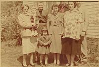 Thelma Hall Shelton, Unknown, Hester Shelton Gomez, Unknown, Gen Shelton Cox, Stafford Cox, Lois Shelton Gillie (Laura), Claude Gillie, 1954